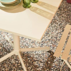 Square folding metal garden table + 2 seats