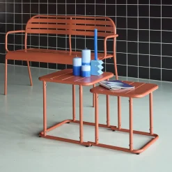 Square outdoor nesting table in steel