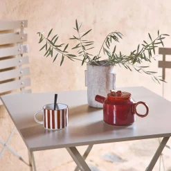 Square 2-seater folding metal bistro garden table with 2 chairs