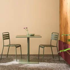 Square steel bistro garden table + 2 chairs