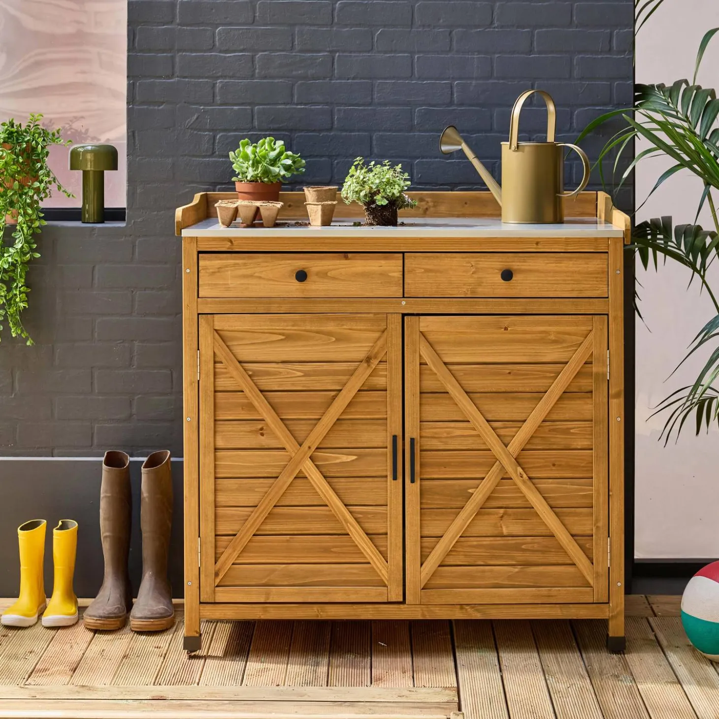 Storage unit, fir wood potting table, 2 doors, 2 drawers