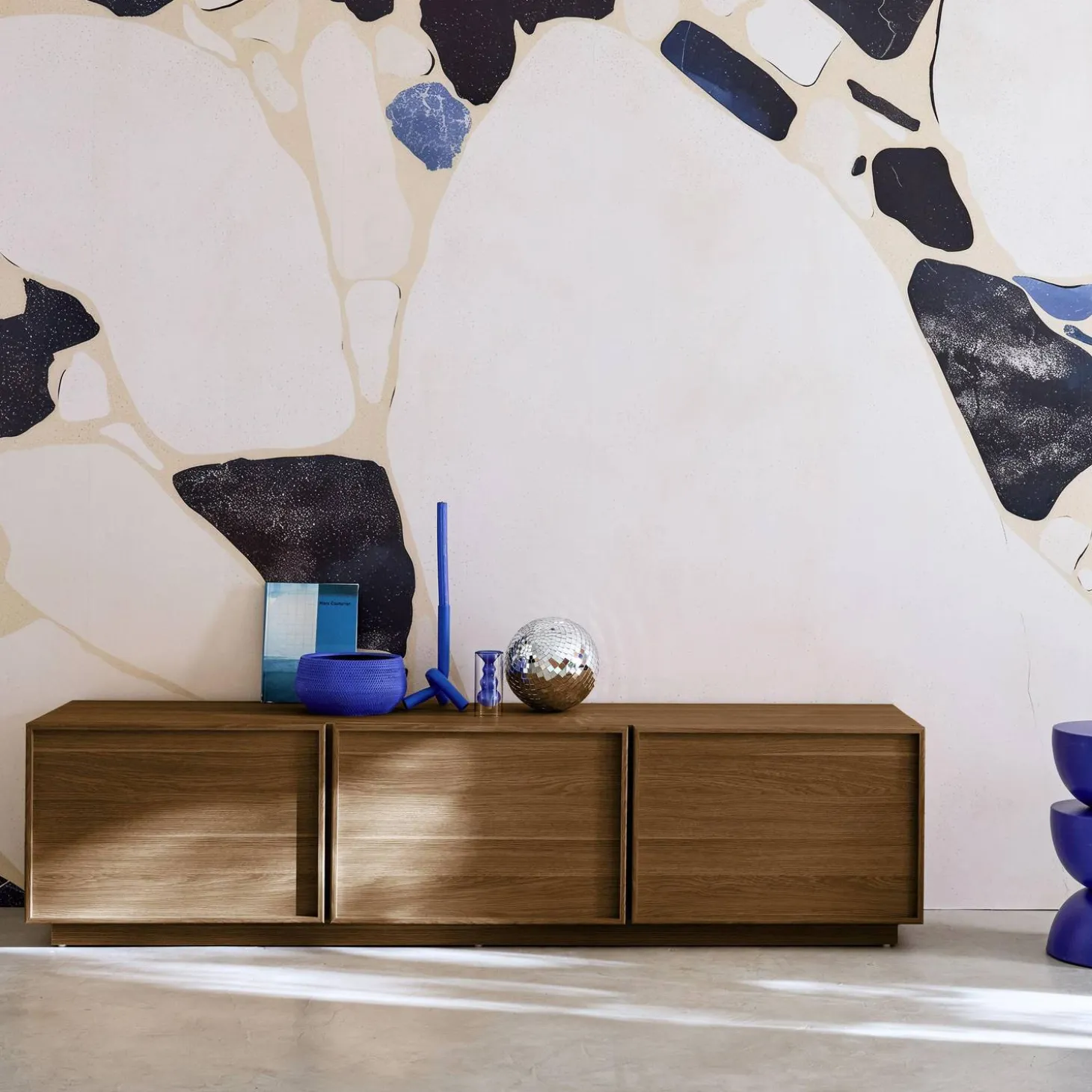 Wood decor TV stand 3 doors 180cm