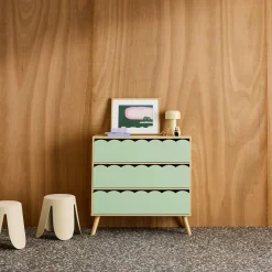 Wood-effect children's chest of 3 drawers