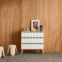 Wood-effect children's chest of 3 drawers