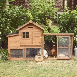 Wooden chicken coop for 4 chickens with nesting box