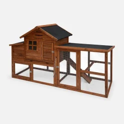 Wooden chicken coop for 4 chickens with nesting box