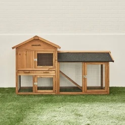 Wooden rabbit hutch