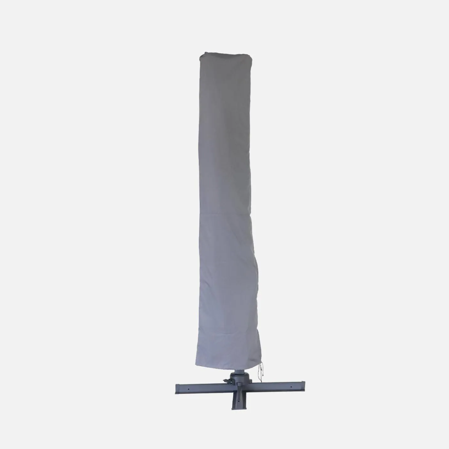 3x3m cantilever parasol + 50x50cm weighted slabs with protected cover included